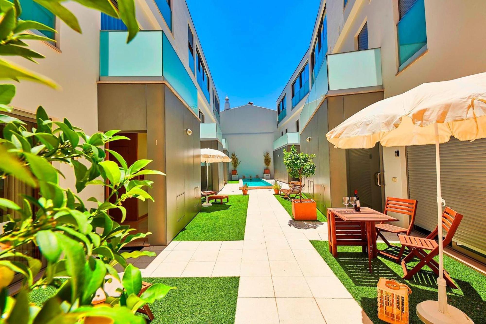 Villa Stylish Townhouse In Tavira Centre, Shared Pool Exterior foto