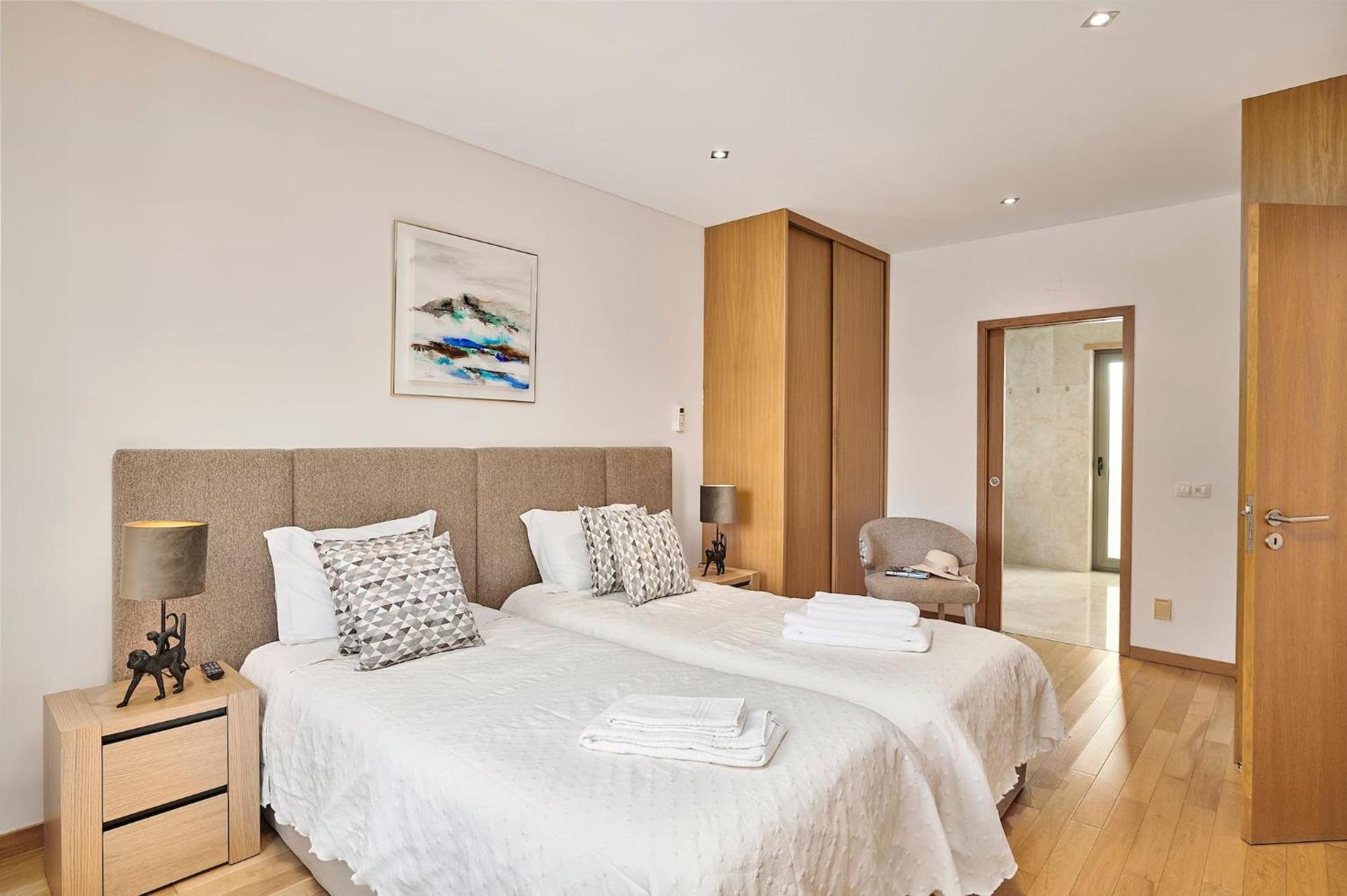 Villa Stylish Townhouse In Tavira Centre, Shared Pool Exterior foto